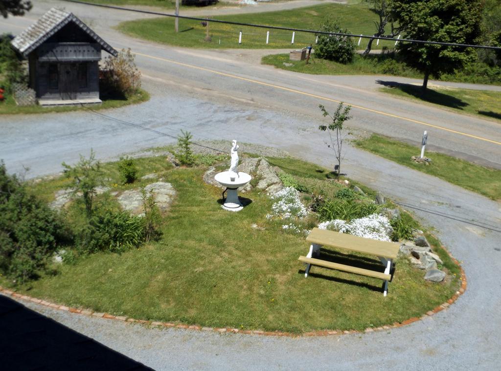 Deer Island Inn Lords Cove Exterior photo