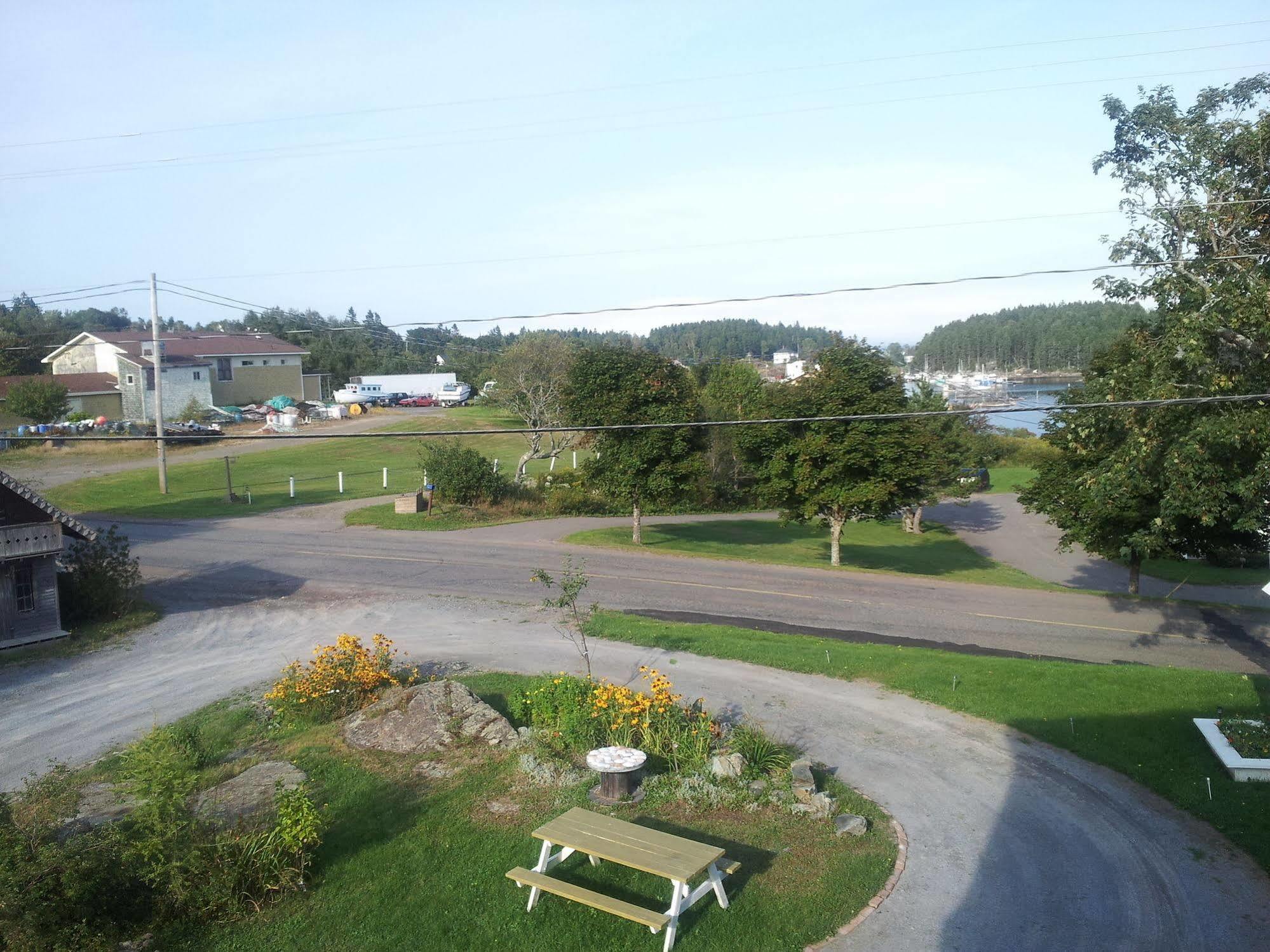 Deer Island Inn Lords Cove Exterior photo